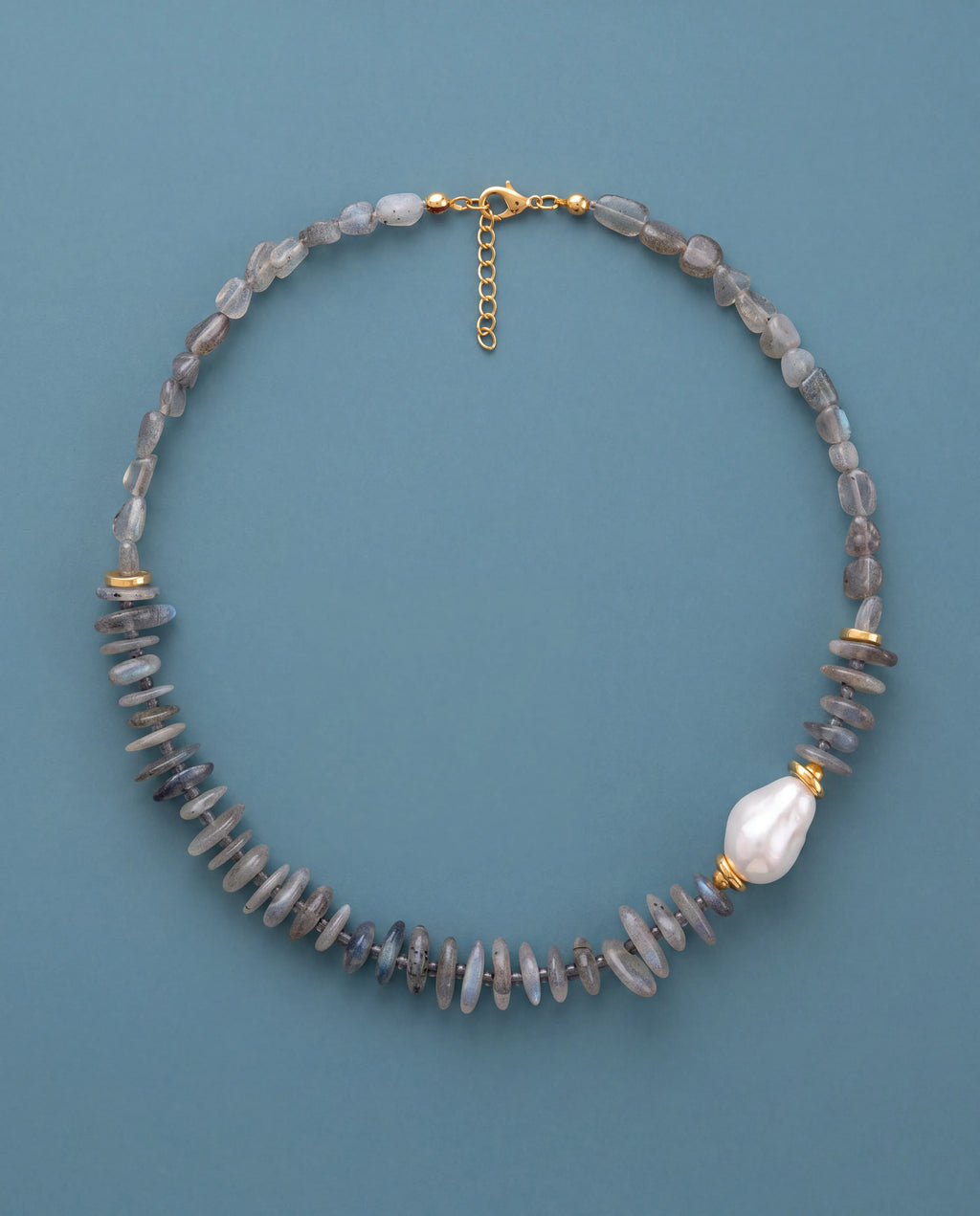 Labradorite Drift Kolye - labradorit taş detayı, yakın çekim