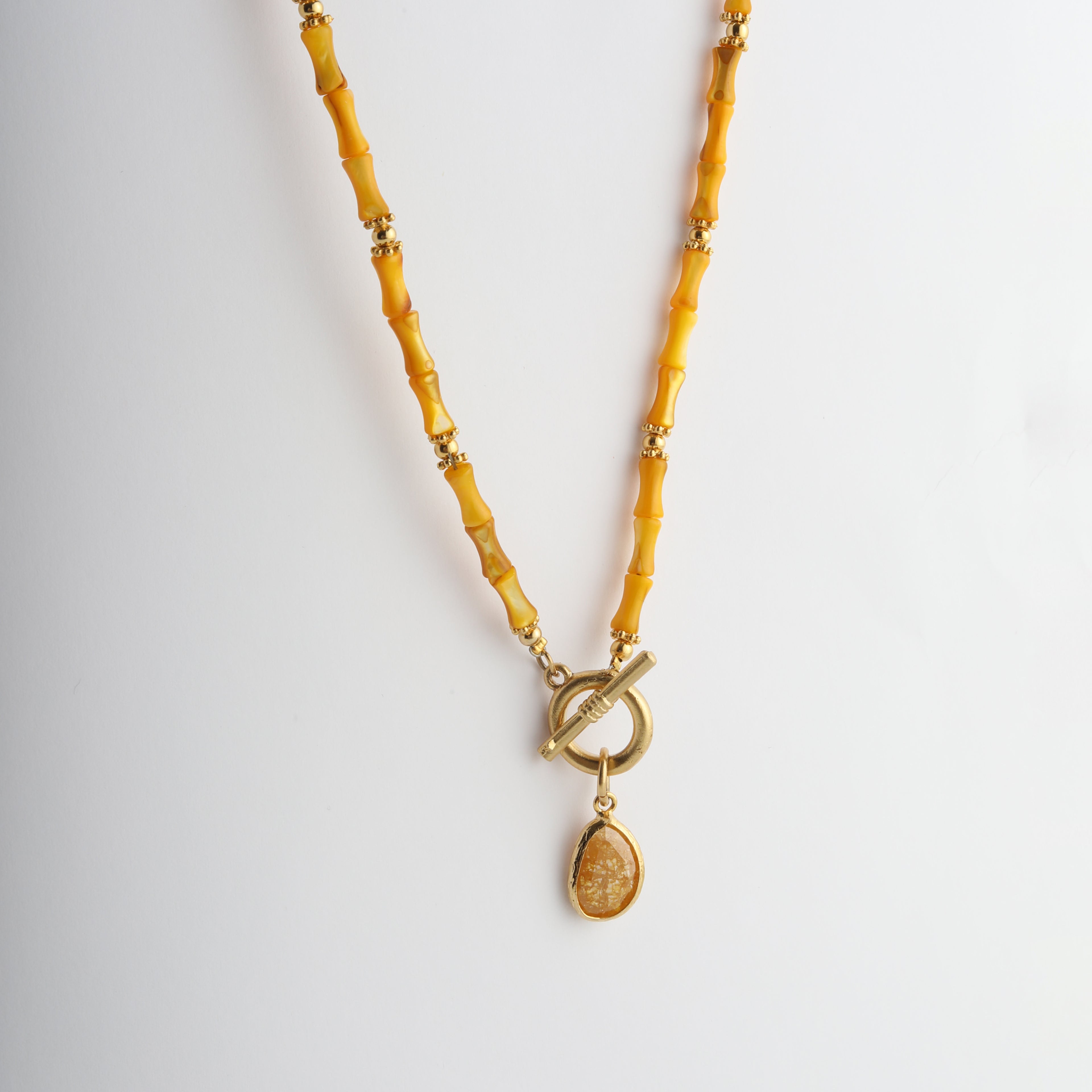 Saffron Mercan Kolye