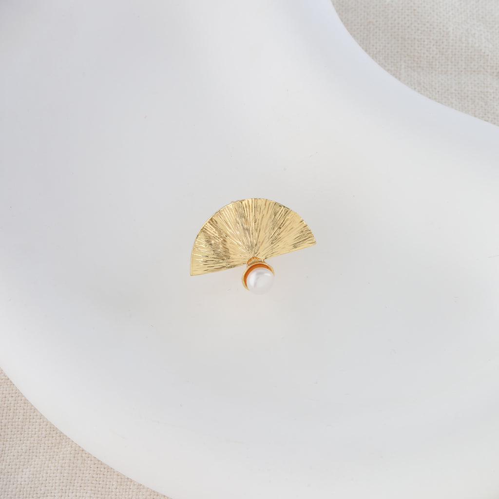 Golden Fan Pearl